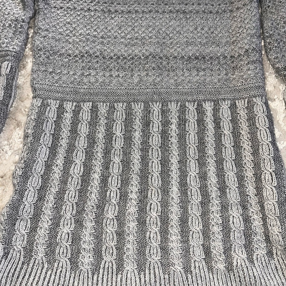 Athleta Women's Borealis Gray Knit Cable Marled Pullover Sweater size large - Picture 3 of 4